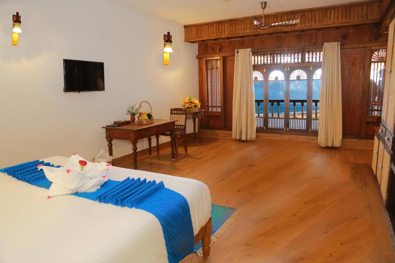 Ayursoma Ayurveda Royal Retreat Hotel Kovalam Bagian luar foto
