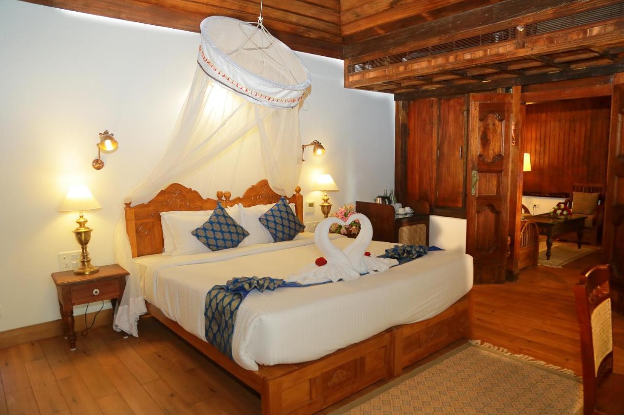 Ayursoma Ayurveda Royal Retreat Hotel Kovalam Bagian luar foto