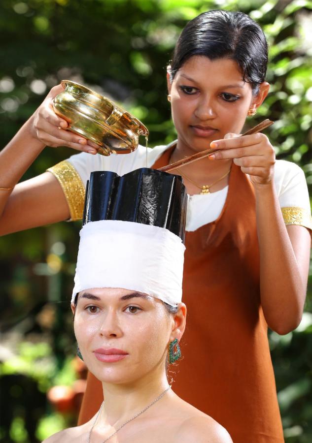 Ayursoma Ayurveda Royal Retreat Hotel Kovalam Bagian luar foto