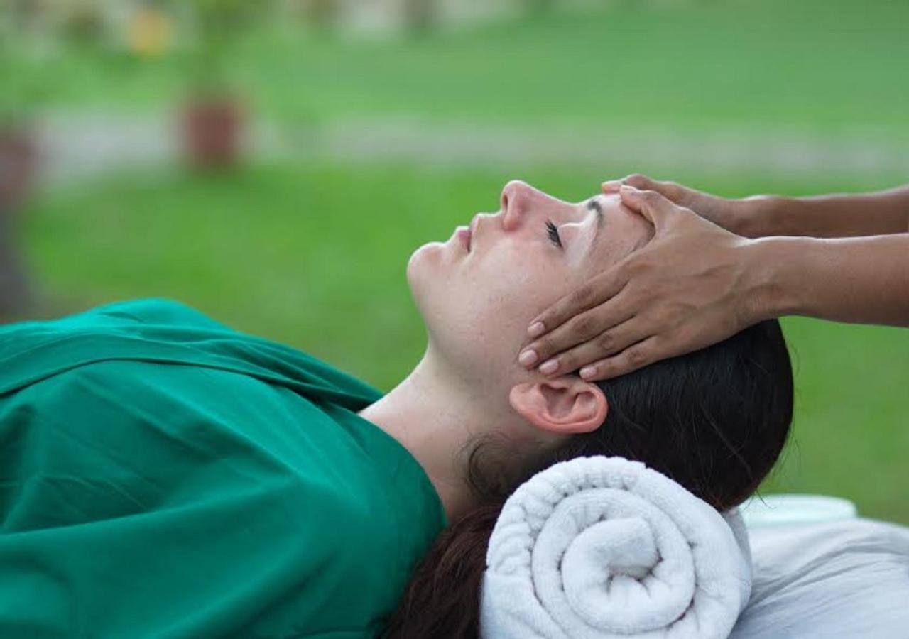 Ayursoma Ayurveda Royal Retreat Hotel Kovalam Bagian luar foto